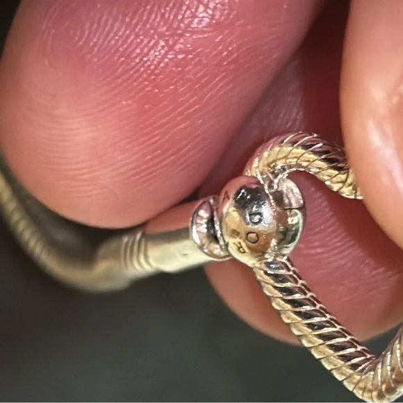 ✨SOLD✨
Pandora Sterling Silver Open Heart Clasp Bracelet - Picture 3 of 16